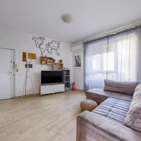 Twelveholly Apartment-2